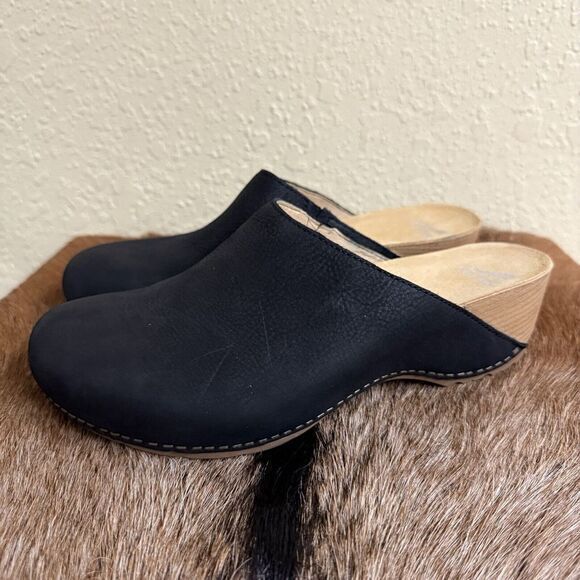 Dansko Talulah Milled‎ Nubuck Women EU 40 US 9.5-10 Black Leather Slip On Clog - Picture 1 of 6